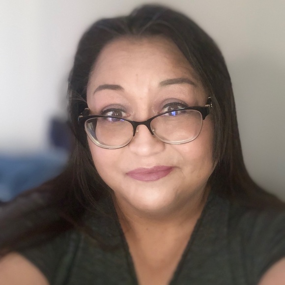 Meet your Posher, Roxanne - Picture 2 of 2